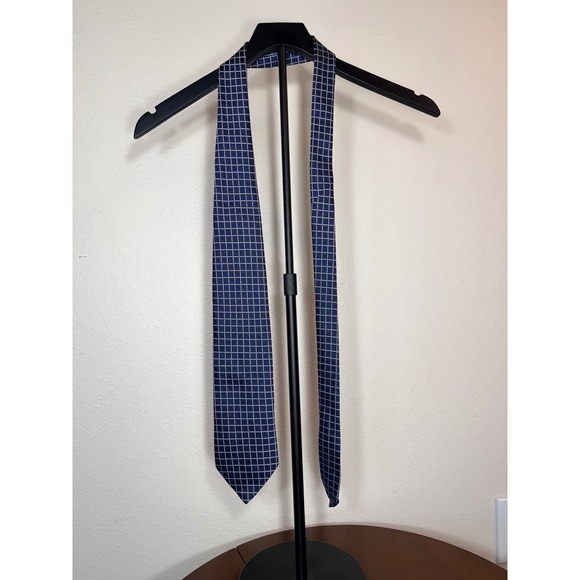 Brooks Brothers Other - Brooks Brothers 346 Silk Tie Navy Blue White Grid Windowpane Check Italy Fabric‎